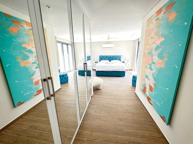 Supreme Beachfront 3BR Villa Soma bay with Garden - Image 5