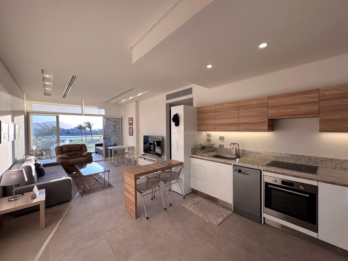 2BR Soma Bay Central Apt Seaviews Terrace Panorama - Image 10