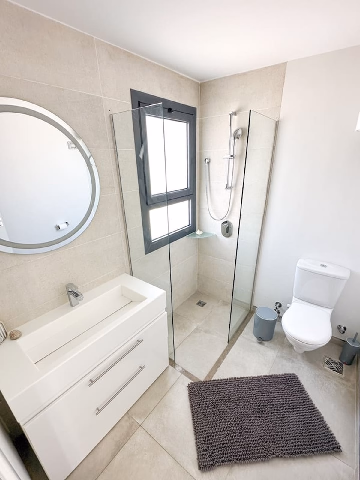 Beachfront 1BR Spacious Somabay Loft w Beach, Pool - Image 10