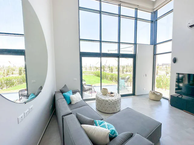 Beachfront 1BR Spacious Somabay Loft w Beach, Pool - Image 5