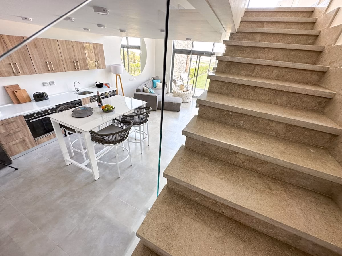 Beachfront 1BR Spacious Somabay Loft w Beach, Pool - Image 9