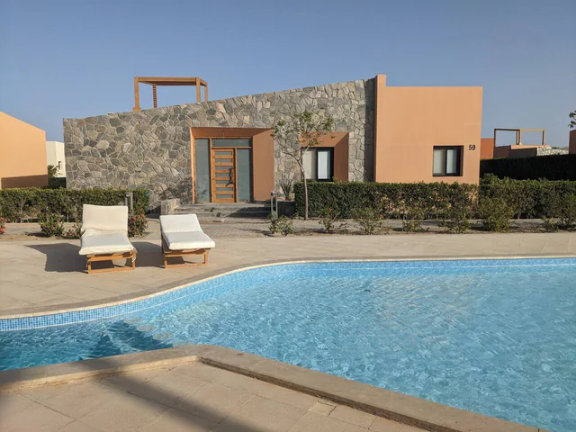 2BR Pool Front Soma bay Villa Near Mesca Beach