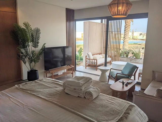 Magical Cabana Steps From Beach & Pool - Image 6