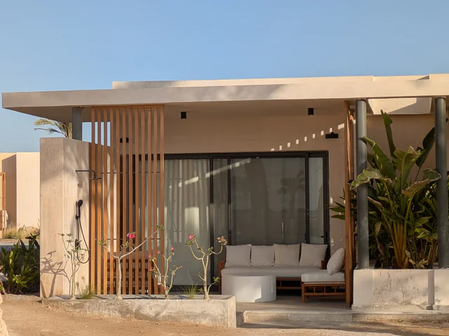 Magical Cabana Steps From Beach & Pool