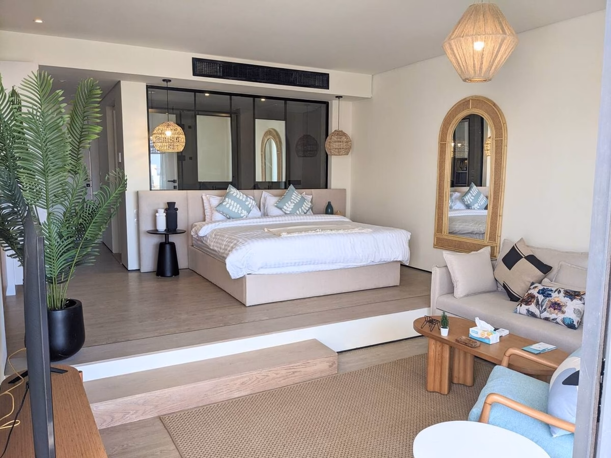 Magical Cabana Steps From Beach & Pool - Image 4