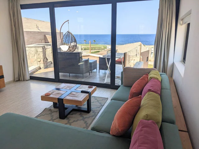 Elevated Sea View 2BR Standalone Free Beach & Pool