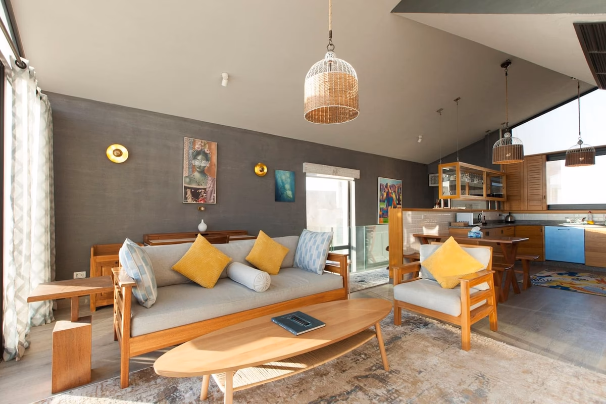 Stylish Seaview 2BR Villa with Free Pool & Beach - Image 7