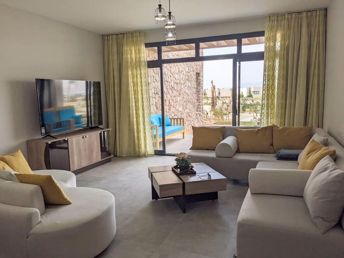 2BR Somabay Twin Villa in Mesca Near Beach & Pools - Image 5