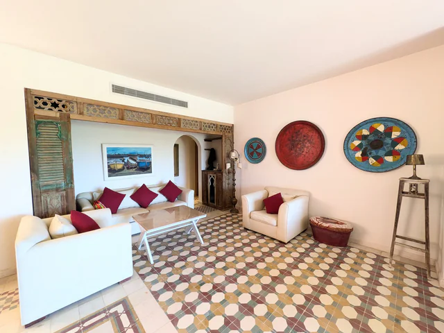 Super Central Somabay 2BR Marina Apt w/ Free Beach - Image 3