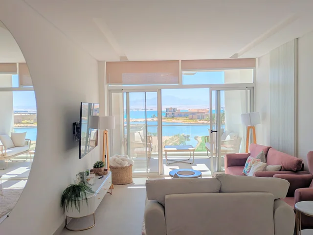 Super Central Somabay Seaviews Near Marina & Beach - Image 4