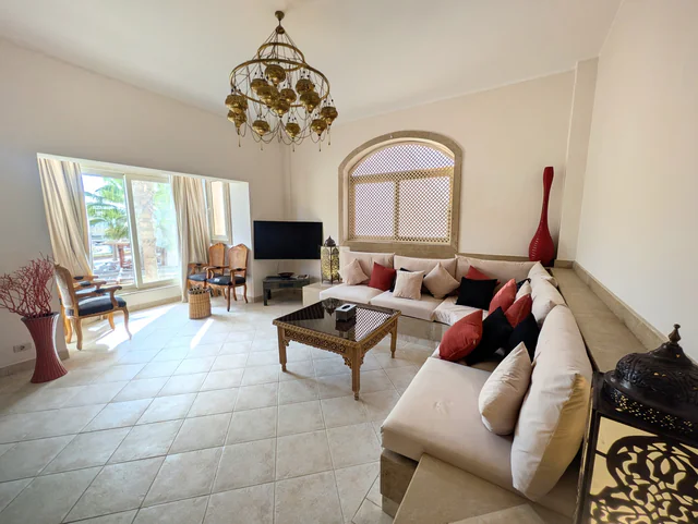 Central Somabay Marina Apt w Terrace & Sea Views - Image 3