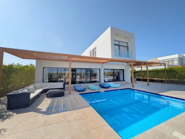 Spacious Private Pool 3BR Somabay Villa w Seaviews
