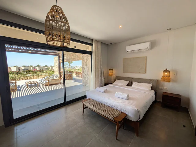 Spacious 3BR Apartment Glorious Panoramic Seaviews - Image 5