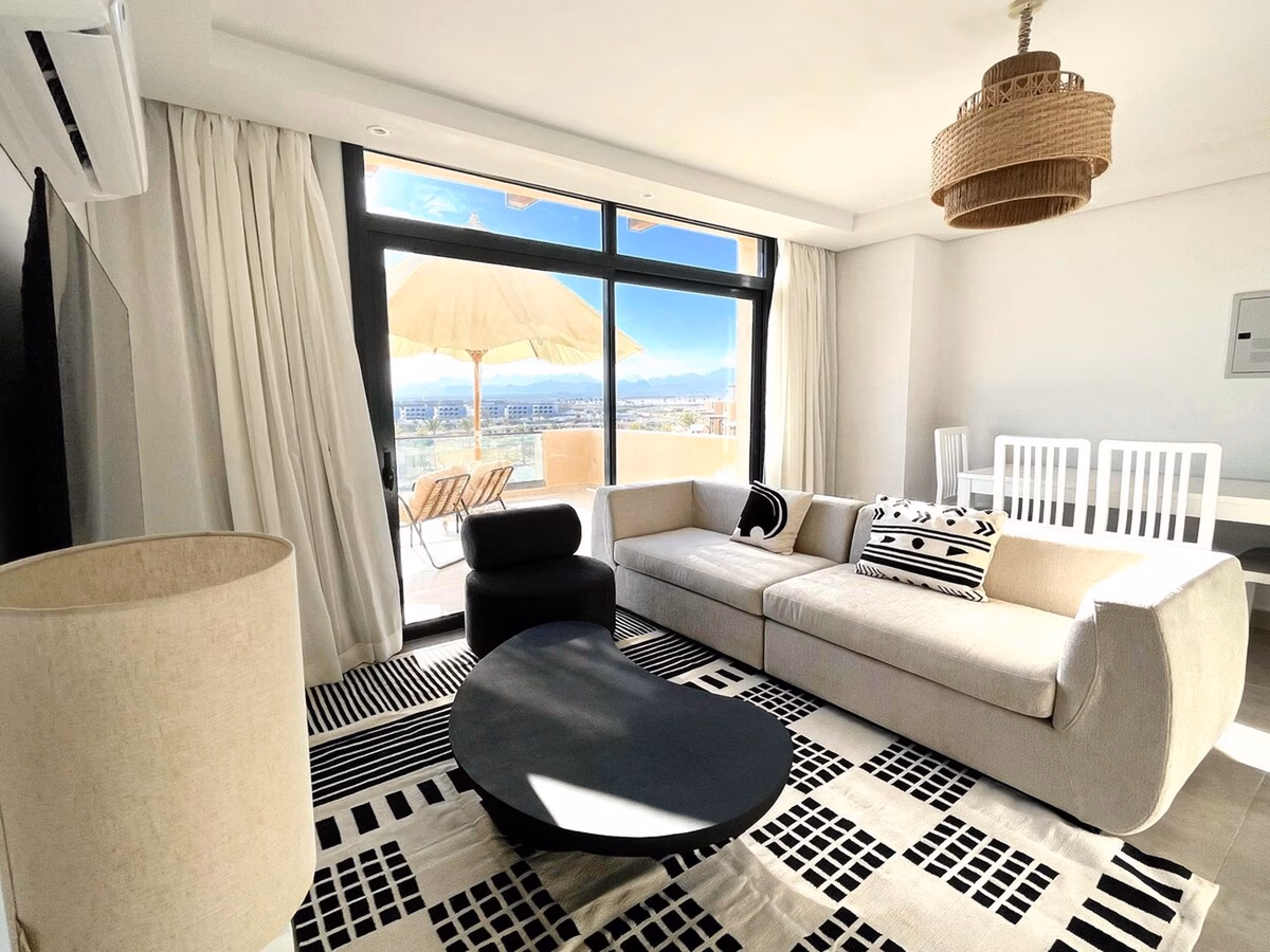 1BR Penthouse Mesca Soma Apt Panoramic Big Terrace - Image 1