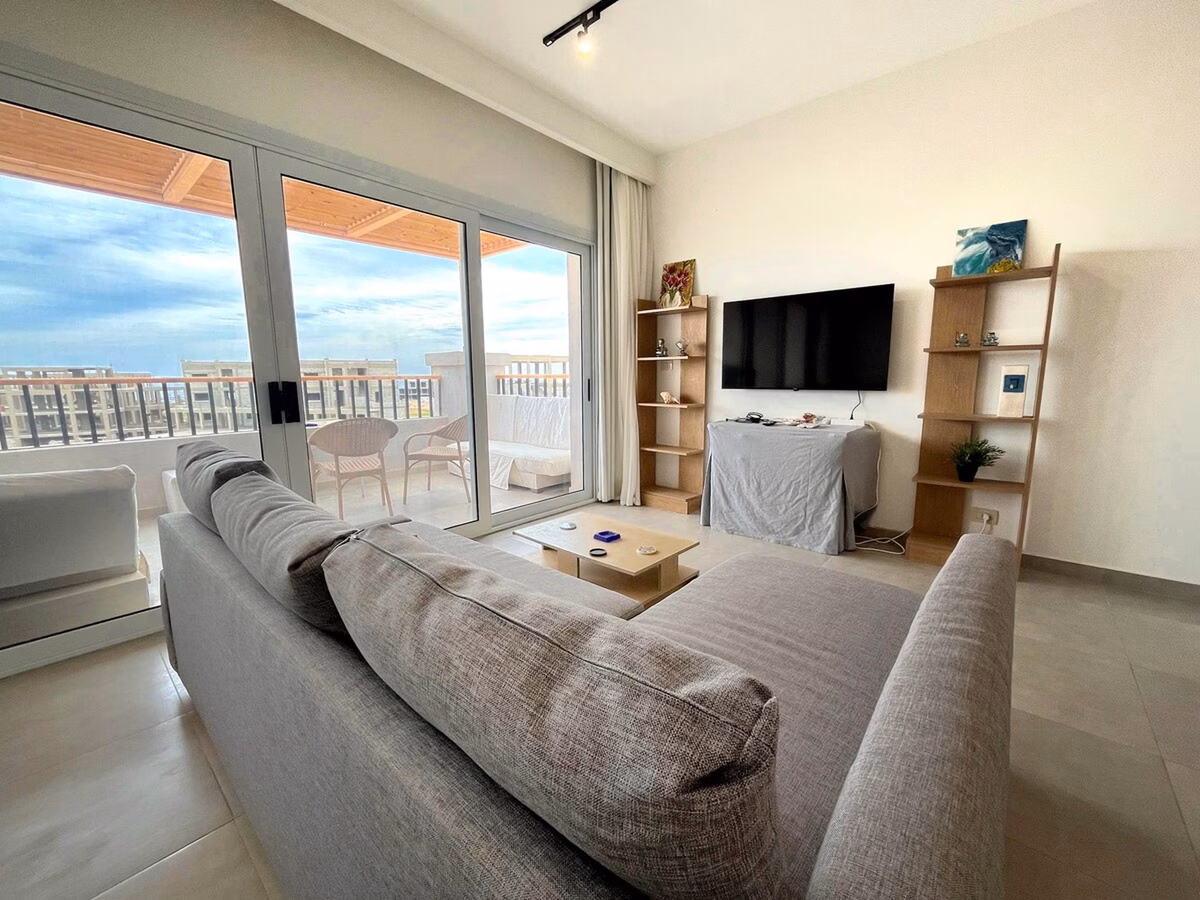 1BR Flat in Soma Bay Near The Jetty & Dive Center - Image 3