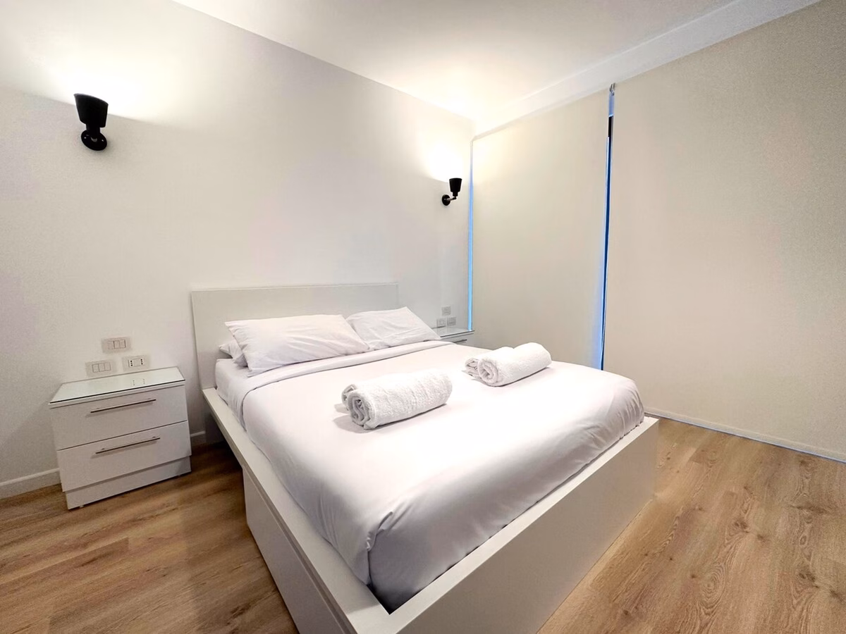 Spacious Seaviews Villa With Pool & Beach Access - Image 5