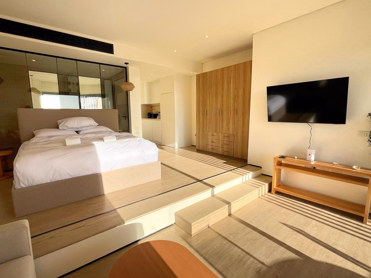 Beachfront Cabana Steps to Sandy Beach And Pool - Image 6