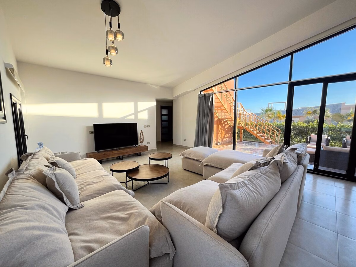 Spacious Villa With Terrace, Beach, Pool And BBQ