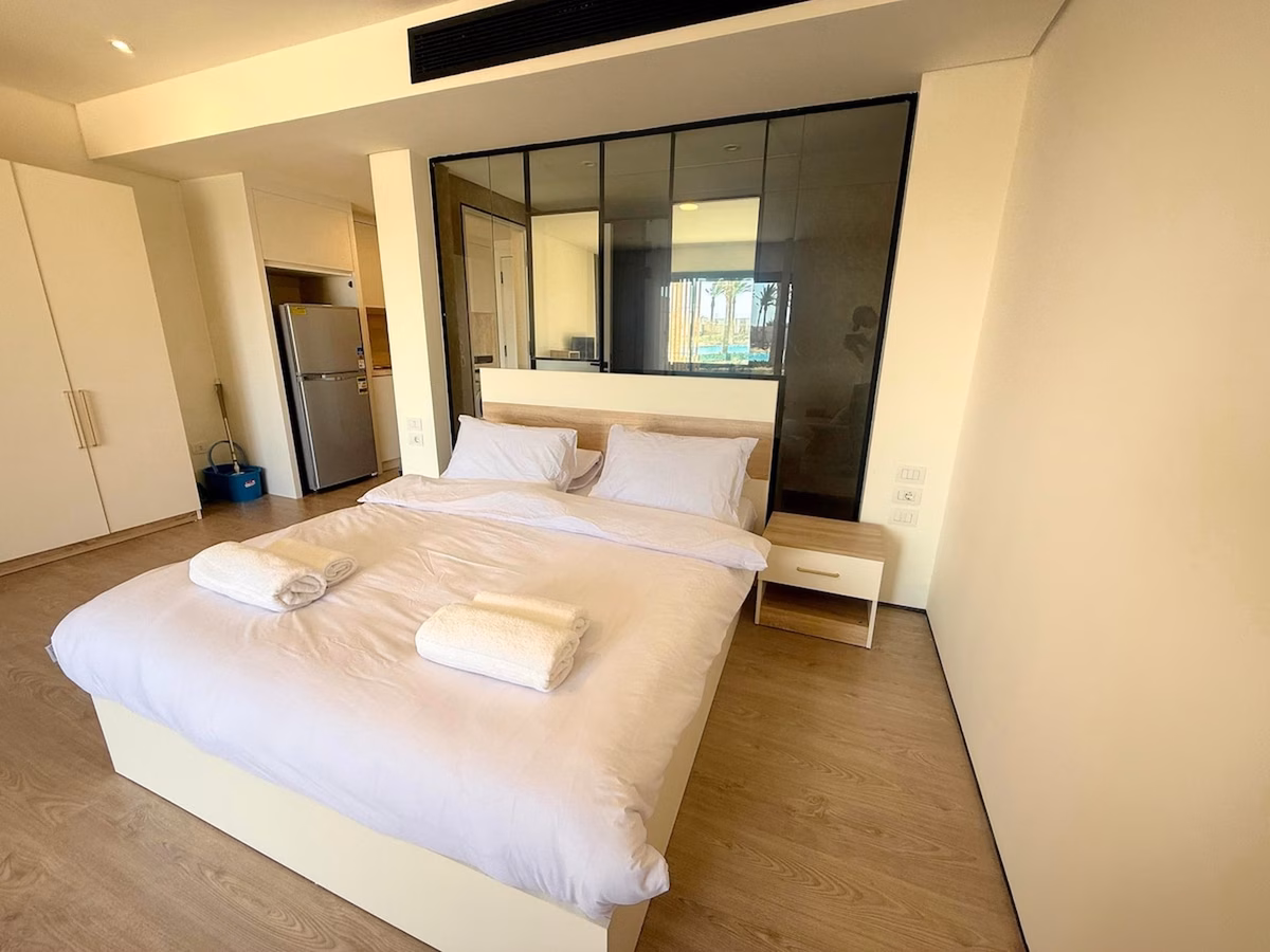 Pool front Mesca Cabana Minutes to Sandy Beach - Image 8