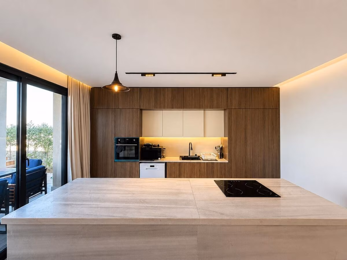 Luxury 3BR Seaview Villa Jacuzzi & Outdoor Kitchen - Image 4